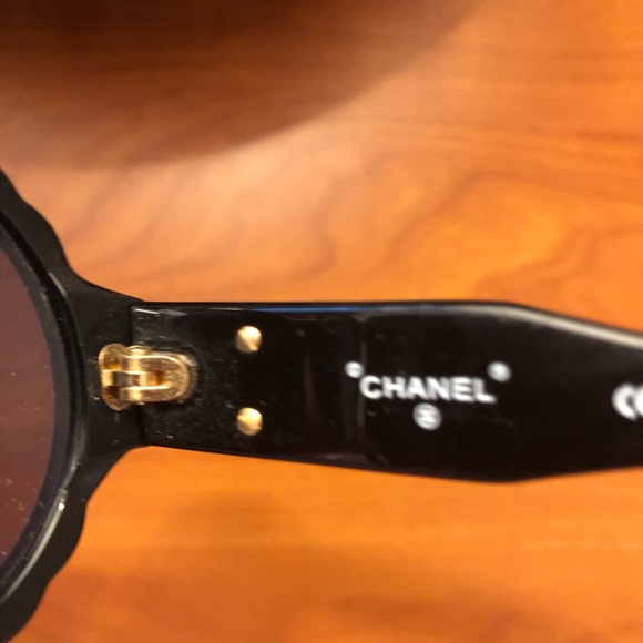 Vintage Chanel 03524 C0229 Sunglasses - Picture 9 of 12